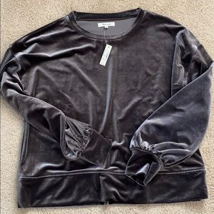 Madewell NWT velvet top Size Medium
